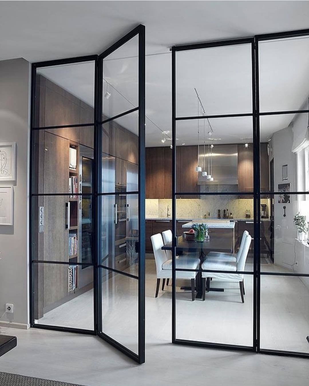 Glass Walls Interior - inspirație Pinterest de Maggie C